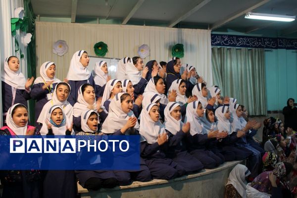  نمایشگاه هفته ماها در مدرسه امام موسی کاظم (ع)