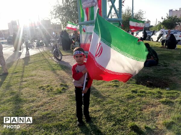 رژه حماسی جان فدایان ایران در یزد