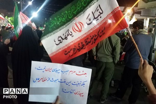 تداوم حضور در خیابان‌ها؛ رمز اتحاد و پیروزی
