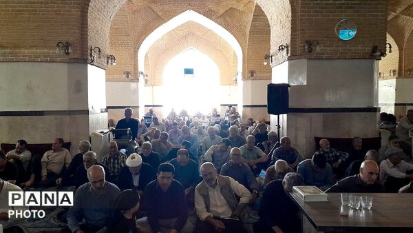 نماز جمعه در مسجد جامع شهرستان نیشابور 