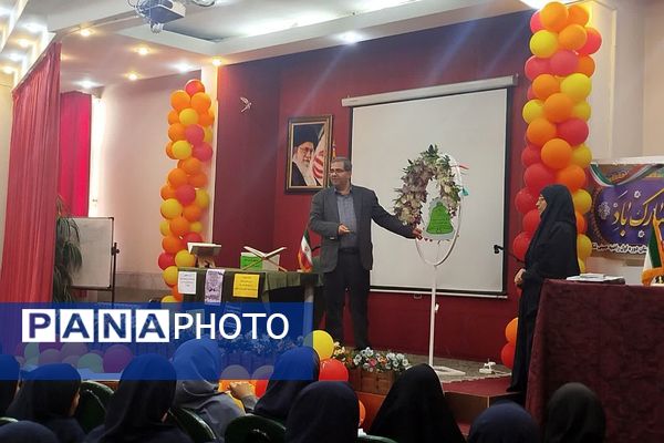 افتتاحیه مسابقات درس‌هایی از قرآن در دبیرستان راضیه شکرایی ناحیه دو شهرری 