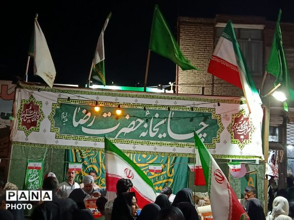 تداوم حضور پرشور مردم سرخس در تجمعات شبانه مردمی در آستانه میلاد امام رضا«ع»