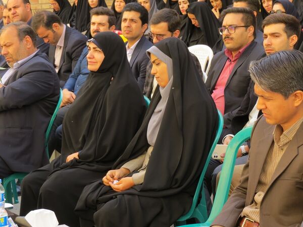 تقدیر از کارکنان‌ اداره‌کل آموزش و پرورش خراسان شمالی 