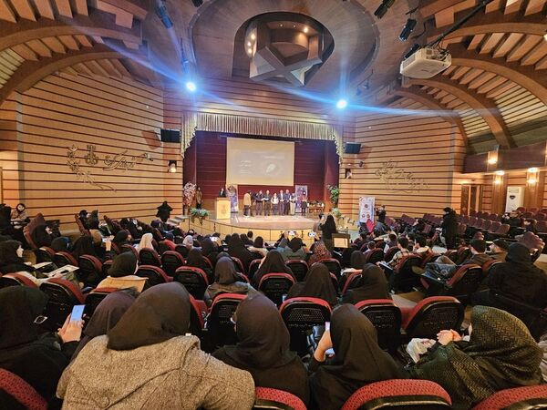 آیین تجلیل از افتخارآفرینان علمی و پژوهشی پژوهش‌سرای خوارزمی ناحیه ۳ کرج