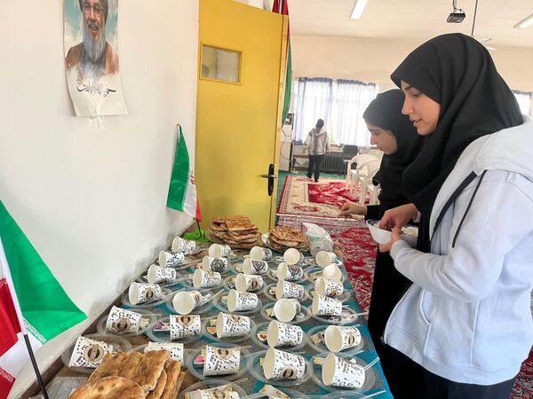  کاردوی نمایشگاه مدرسه انقلاب در نور