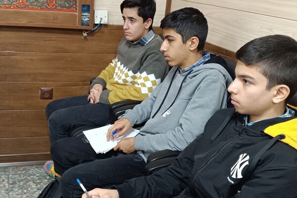 اولین نشست روسای شوراهای دانش‌آموزی پسران شهرستان شهریار