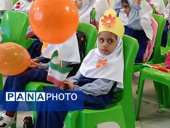 آغاز فصل شکوفه ها در بندرعباس 