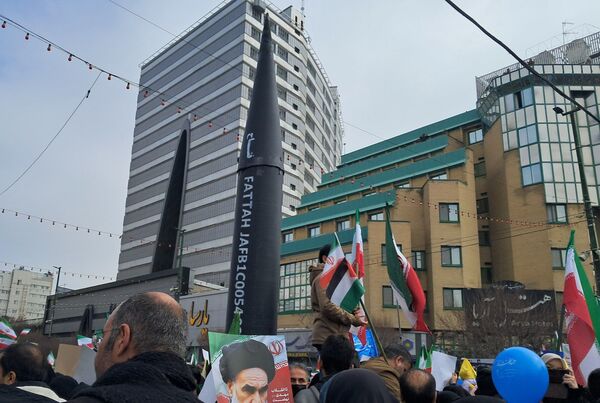 مردم در راهپیمایی ۲۲ بهمن، بار دیگر اتحاد خود را نشان دادند