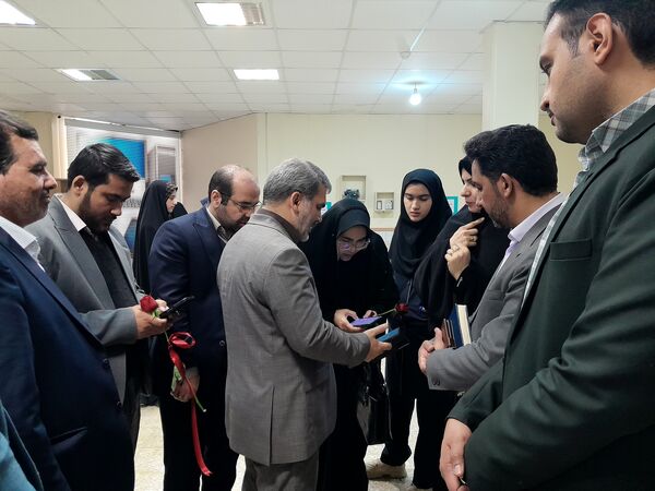 نغمه‌ای از دل تاریخ در آسمان امید