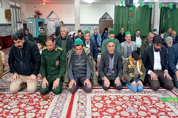 اقامه نماز جماعت ظهر و عصر در روز ۲۲بهمن  شهر بار نیشابور