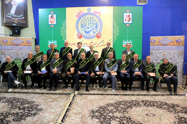 نشست صمیمی‌ دانش‌آموختگان دبیرستان امام رضا(ع) قم در هیات خادم الرضا(ع)-2