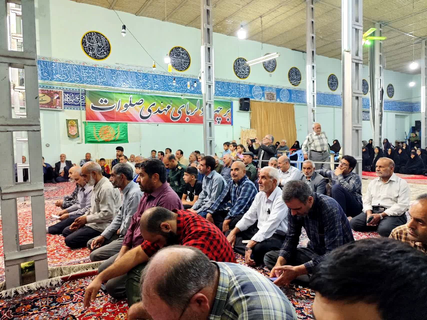 صغاد در سوگ و افتخار شهدا؛ مسجدالنبی میزبان یادواره‌ای معنوی