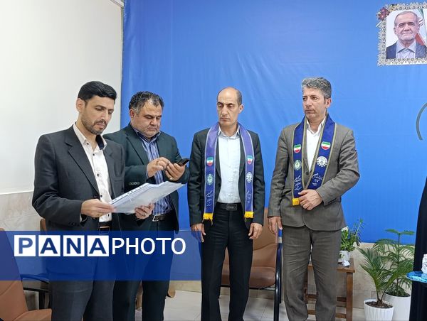 نشست مدیر آموزش و پرورش فاروج با دانش‌آموز خبرنگاران پانا