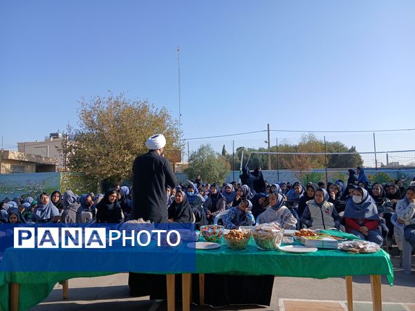 برگزاری مراسم عزاداری ایام فاطمیه در دبیرستان شهید دهقان 