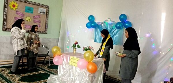 جشن ولادت امام زمان(عج) دردبیرستان حاج مهدی روحانی خلیل آباد