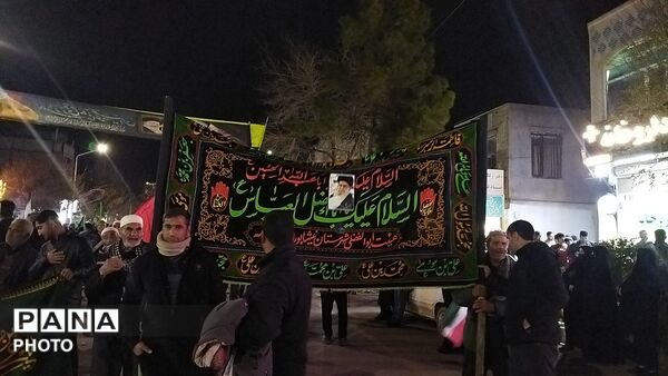 عزاداری های خیابانی در شب شانزدهم شهادت رهبر معظم انقلاب اسلامی در نیشابور 