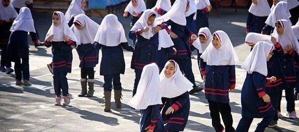 طرح آشنایی دانش‌آموزان جدید با محیط مدرسه از روز اول بازگشایی کلید خورد 