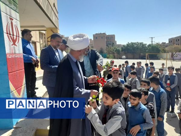 برگزاری مراسم بازگشایی مدارس در دبستان امید پرند و دبیرستان دخترانه شاهد رباط‌کریم