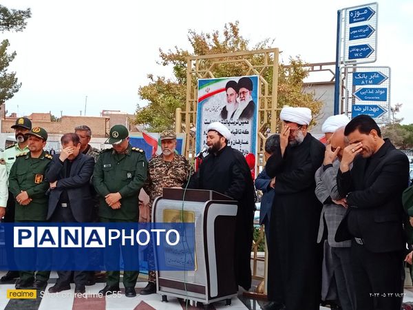 عطر افشانی گلزار شهدا و مراسم یادبود شهدای خدمت