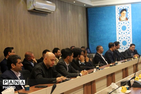 تقدیر از مدیران مدارس ابتدایی بهارستان دو
