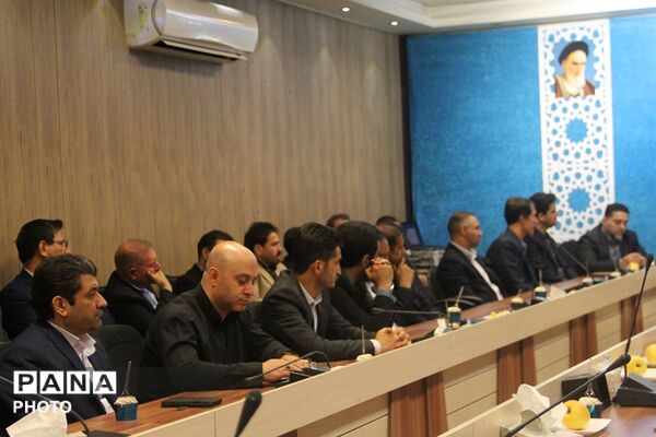 تقدیر از مدیران مدارس ابتدایی بهارستان دو