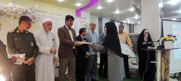 جشن تجلیل ازمقام والای معلم در بندرخمیر