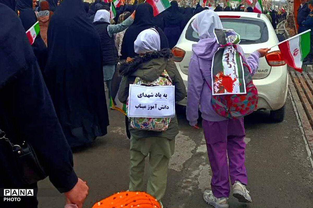 قلم دست دانش آموزان در ایران قوی به موشک بر قلب قصابان عالم تبدیل می‌شود