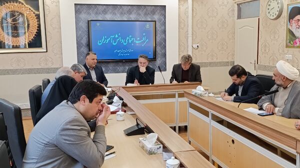 اهمیت برگزاری نماز و اجرای طرح نماد در مدارس
