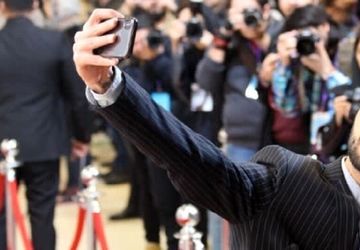 آیا سلبریتی‌ها جای کسی را در تئاتر تنگ کرده‌اند؟