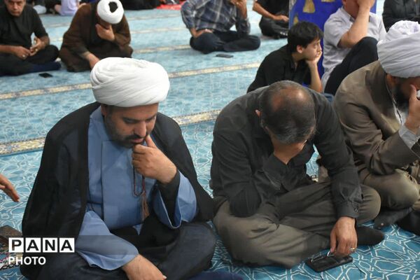 تجدید بیعت با رهبر در قروه
