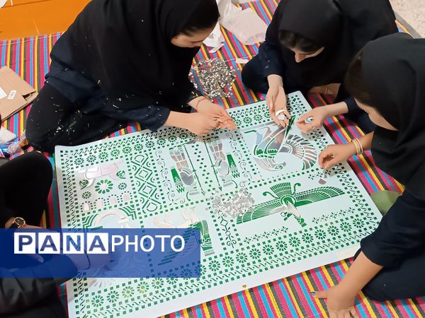 اجرای پروژه مهر در هنرستان ثمین 