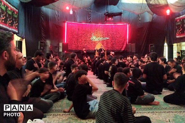 شور حسینی نوجوانان پیشتاز ارسنجانی در سوگواره «احلی من العسل»