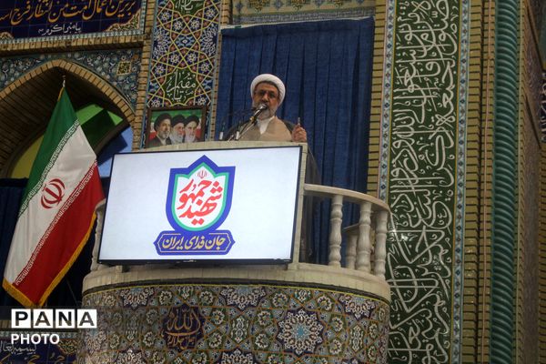 نماز جمعه امروز کرمان از نگاه دوربین