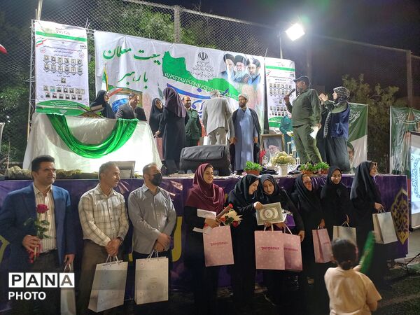 قاب‌های ماندگار از قرارگاه فرهنگی منطقه ۱۰ در هفته معلم 