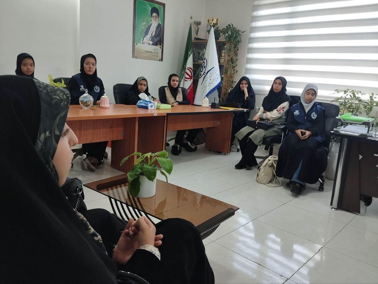 نشست صمیمانه معاون پرورشی و تربیت‌بدنی ناحیه 7 با سردبیر خبرنگاران خبرگزاری پانا 