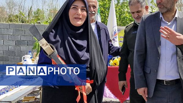 آیین کلنگ‌زنی دبیرستان دخترانه افراسیابی در محمود‌آباد 