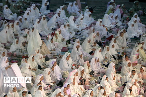 جشن تکلیف دختران؛ گامی معنوی در مسیر آرمان‌های تربیتی