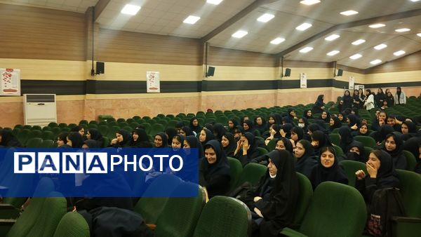 اردوی آمادگی دفاعی مدارس متوسطه دوم در کانون شهید سبحانی کرج 