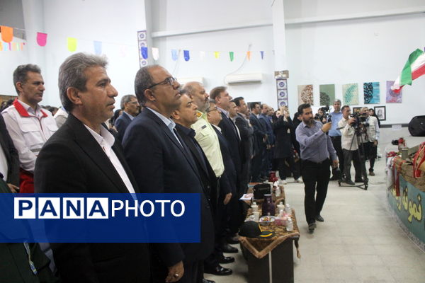 نواختن زنگ آغاز سال تحصیلی ۱۴۰۴-۱۴۰۵ در بوشهر