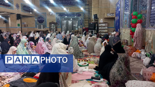 اعتکاف دختران دانش‌آموز در قم