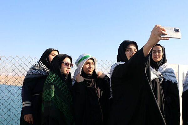 روز دوم سفر راهیان نور دانش‌آموزان ملارد در مسیر حماسه و نور