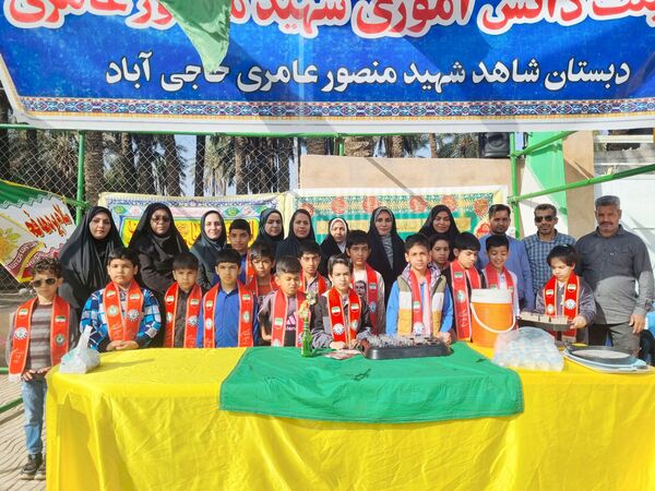برپایی موکب  توسط هیات دانش‌آموزی و پیشتازان آموزشگاه شهید منصور عامری 