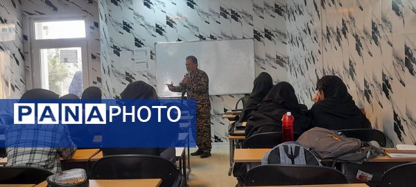 برگزاری کارگاه آموزشی تیر اندازی با اسلحه در هنرستان آفرینش پردیس 