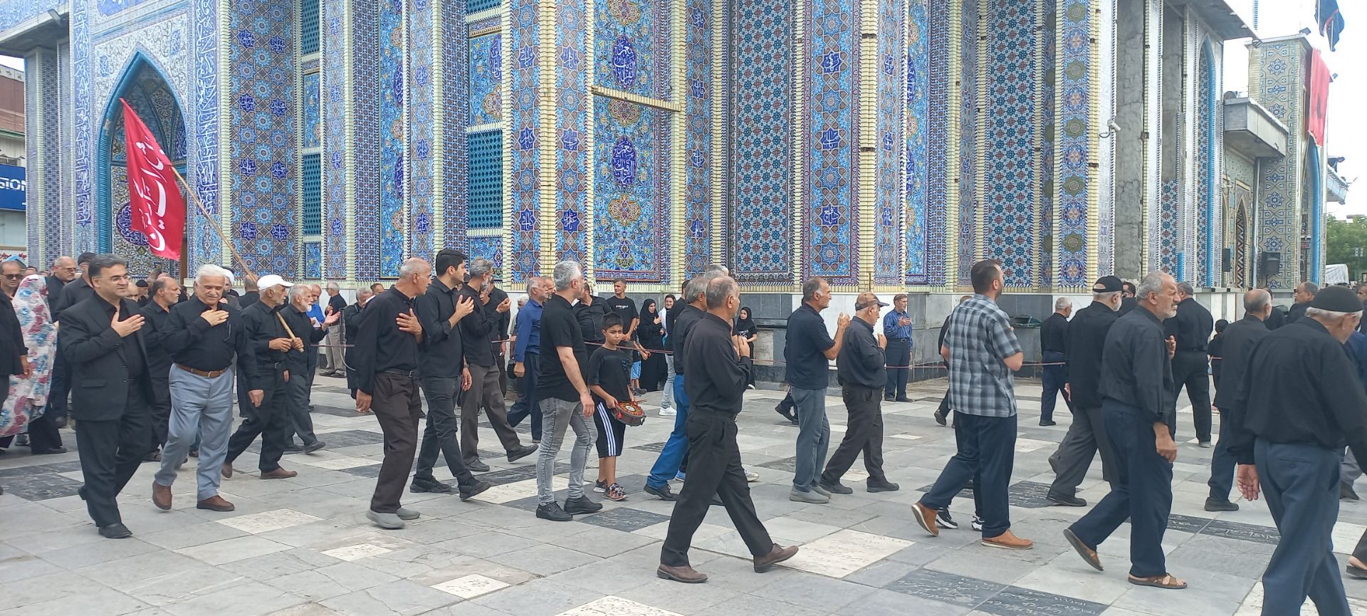 مراسم باشکوه  عاشورای حسینی در حرم سید جلال الدین اشرف