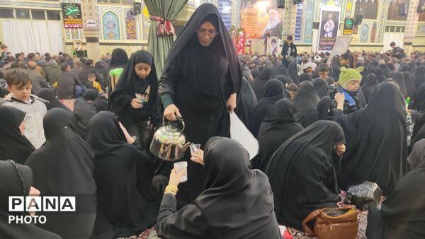 خدای خامنه‌ای زنده و ملت ما همیشه پاینده است