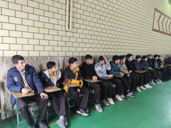 نمایش اقتدار در مدرسه میثم رشت