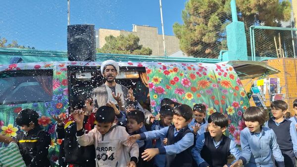 جشن کتابنوش در ناحیه۶ مشهد
