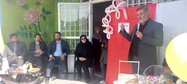تقدیر از دانش‌آموزان برتر قرآنی در دبستان حضرت رقیه (س)