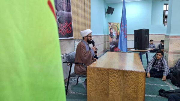 جشن سالروز میلاد امام حسن عسگری(ع) در دبیرستان شادیان