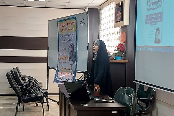 جلسه شخصیت‌سازی دختران پیشتاز مبتنی بر شاخص‌های تربیتی الگوی سوم در دبیرستان شهیدی 